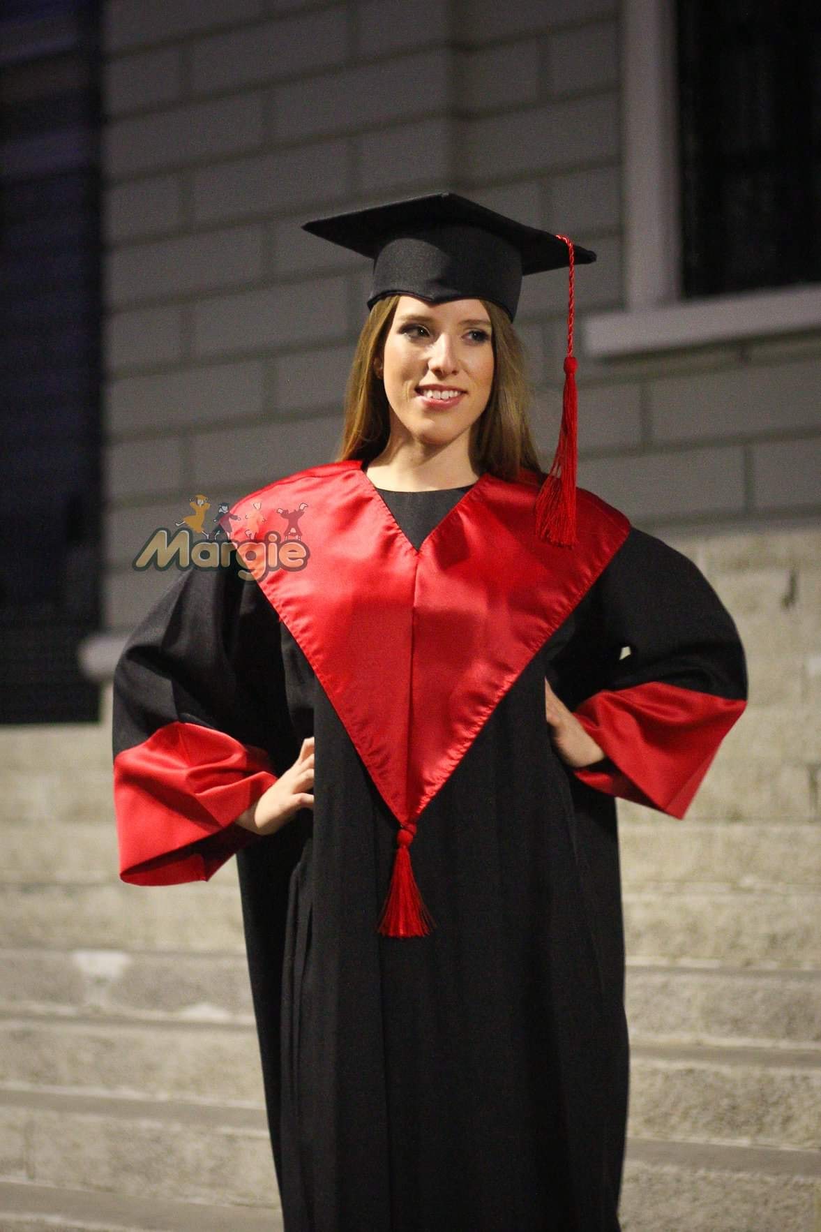 Renta de toga profesional para ceremonia academica